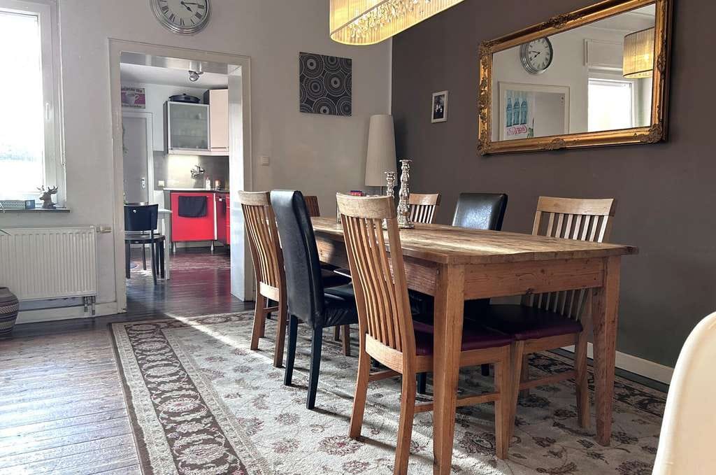 Immobilie in Meerbusch - Ein Haus mit Seele, Potenzial und Raum für Ihre Ideen. - Bild 3