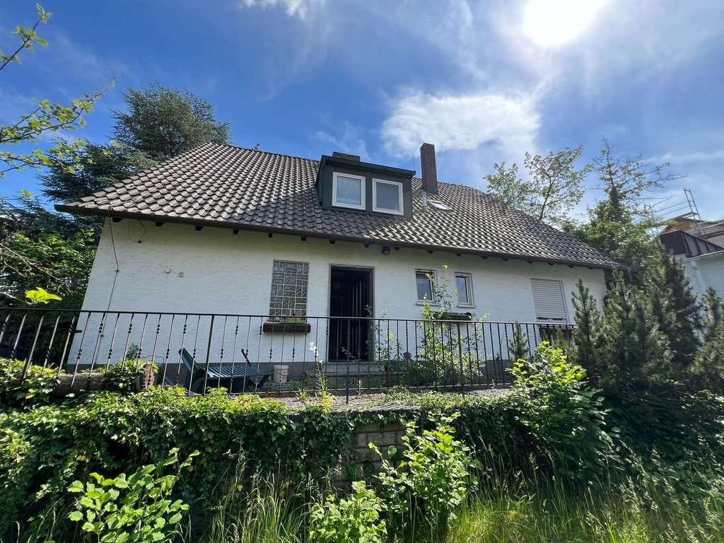 Immobilie in Seukendorf - Ruhig gelegenes Wohnhausgrundstück mit Entwicklungspotenzial - Bild 0