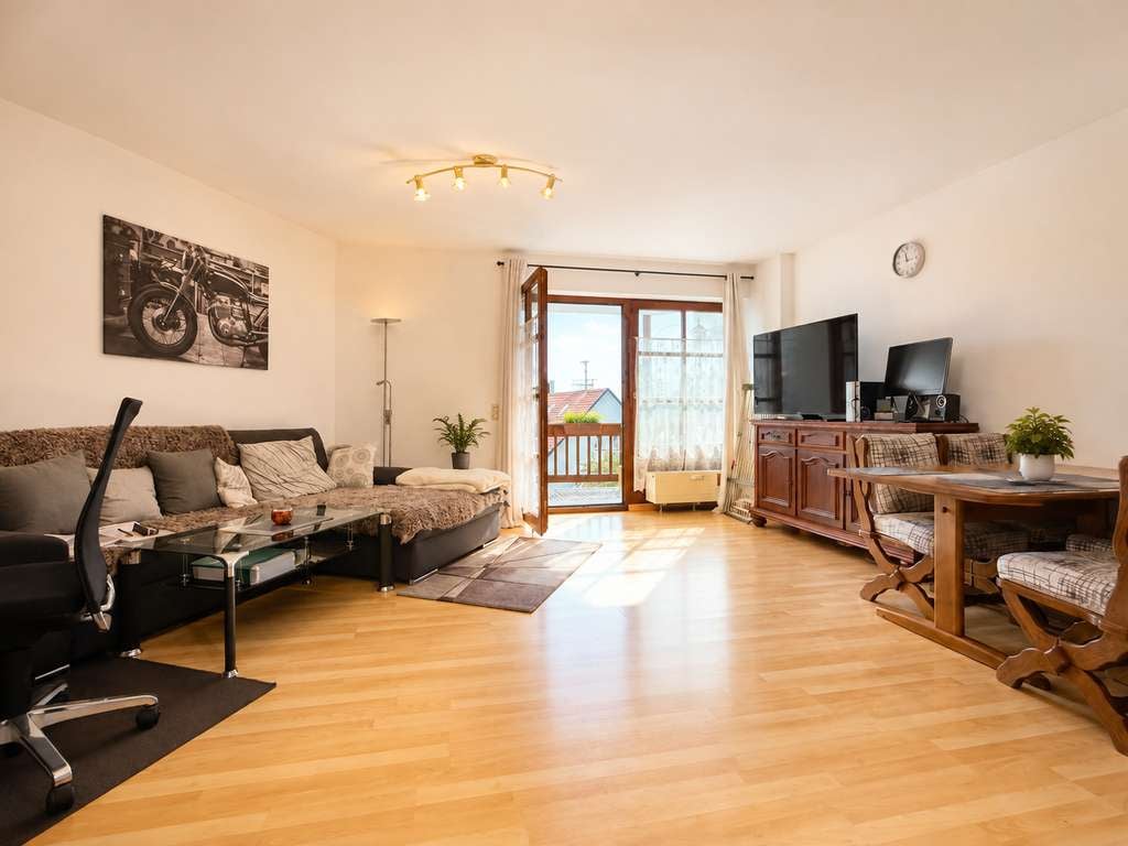 Immobilie in Markt Indersdorf - Lichtdurchflutete, schöne 2 Zi. Wohnung mit Süd-Loggia, EBK, Keller, Garage sowie bester Infrastrukt - Bild 1