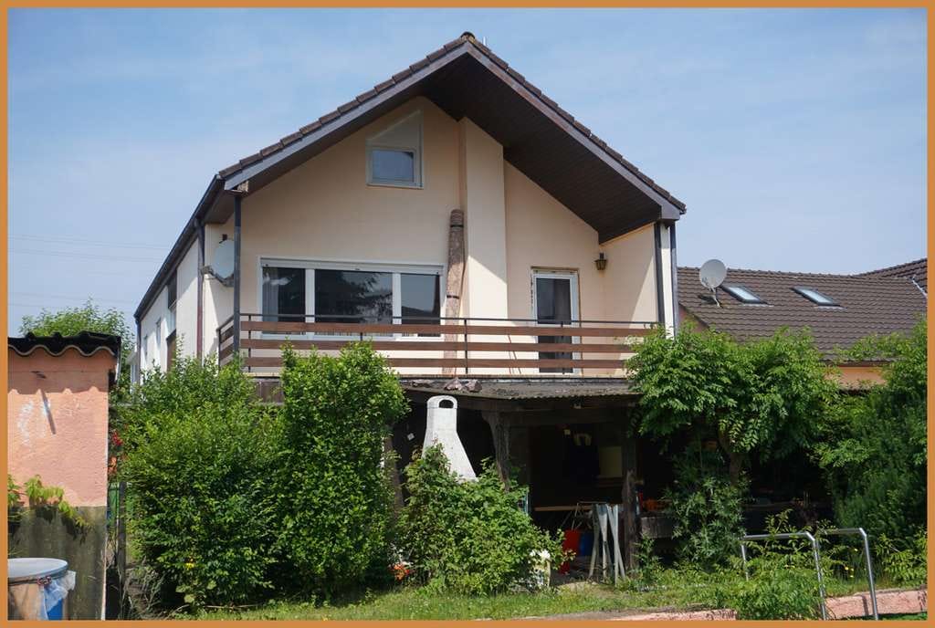 Immobilie in Neuried - Doppelhaushälfte mit viel Potential auf tollem Grundstück in Altenheim - sofort bezugsfrei ! - Bild 0
