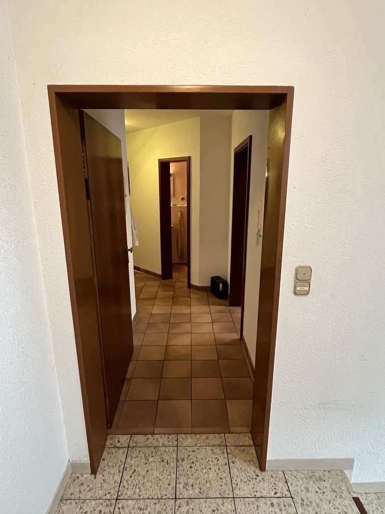 Immobilie in Rotenburg an der Fulda - Für Eigennutzer oder Kapitalanleger: Großzügige Hochparterre-ETW mit Balkon in sehr gepflegtem MFH - Bild 1