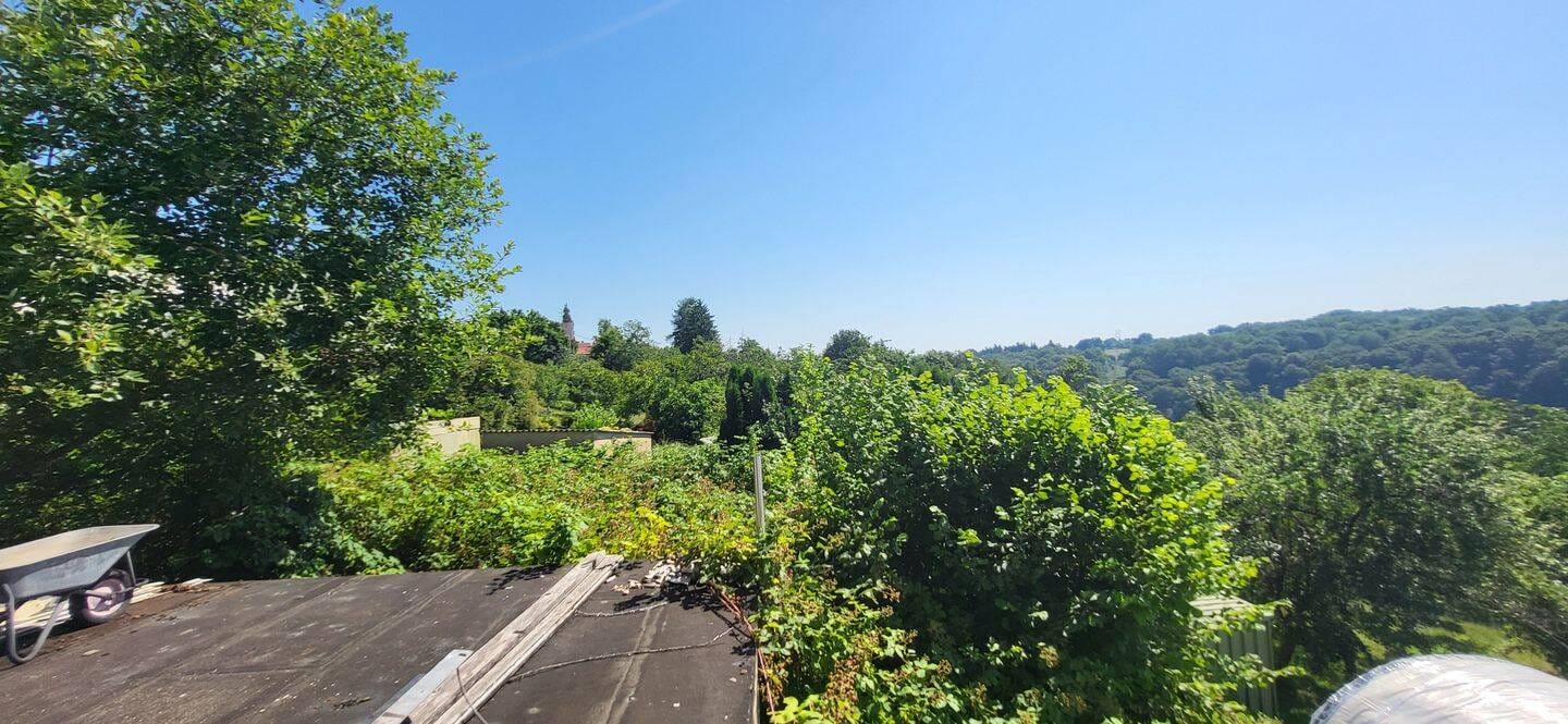 Immobilie in Rehlingen-Siersburg - KERNSANIERTES MEHRFAMILIENHAUS MIT GARTEN, GARAGE UND UNVERBAUBARER FERNSICHT IN REHLINGEN-EIMERSDORF - Bild 0
