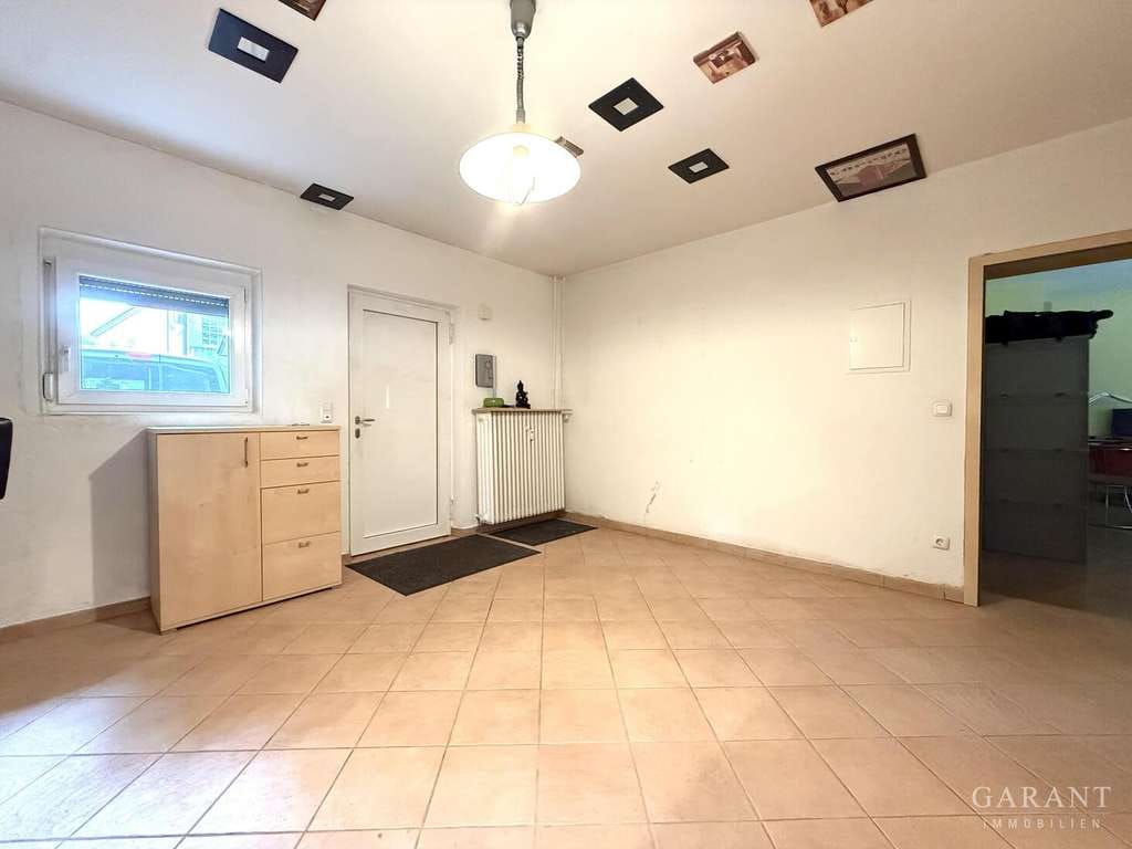 Immobilie in Erdweg - Viel Platz, gute Lage, große Möglichkeiten - 3-Zimmer-Wohnung in Erdweg - Bild 1