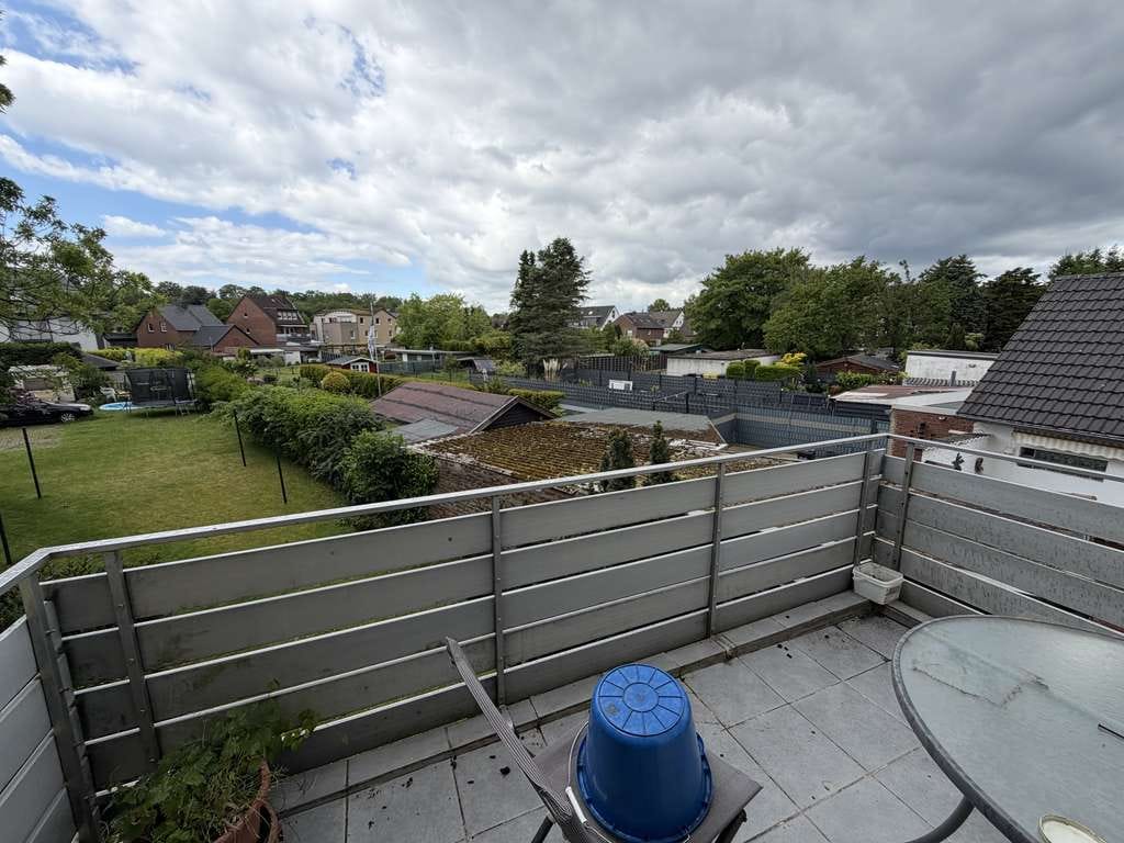 Immobilie in Bottrop - Vermietete Eigentumswohnung mit Balkon & Garage in Fuhlenbrock - Bild 2