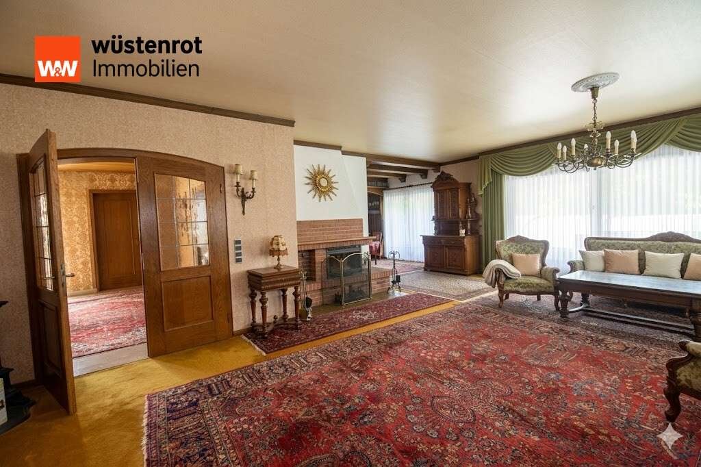 Immobilie in Petersberg - Großzügiges Familiendomizil mit Wellness-Faktor und Pool-Potential in begehrter Lage von Petersberg - Bild 2
