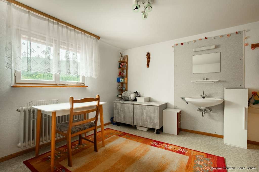 Immobilie in Titisee-Neustadt - Renditeknaller! Maisonettewohnung als WG vermietet I in Titisee-Neustadt zu verkaufen - Bild 2