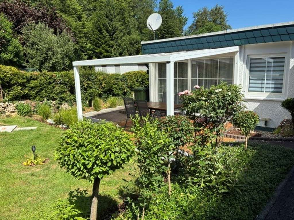 Immobilie in Ispringen - #### ISPRINGEN "Im Mahler" -Bungalow-
- Hand drauf, das Haus gehört Ihnen - - Bild 1