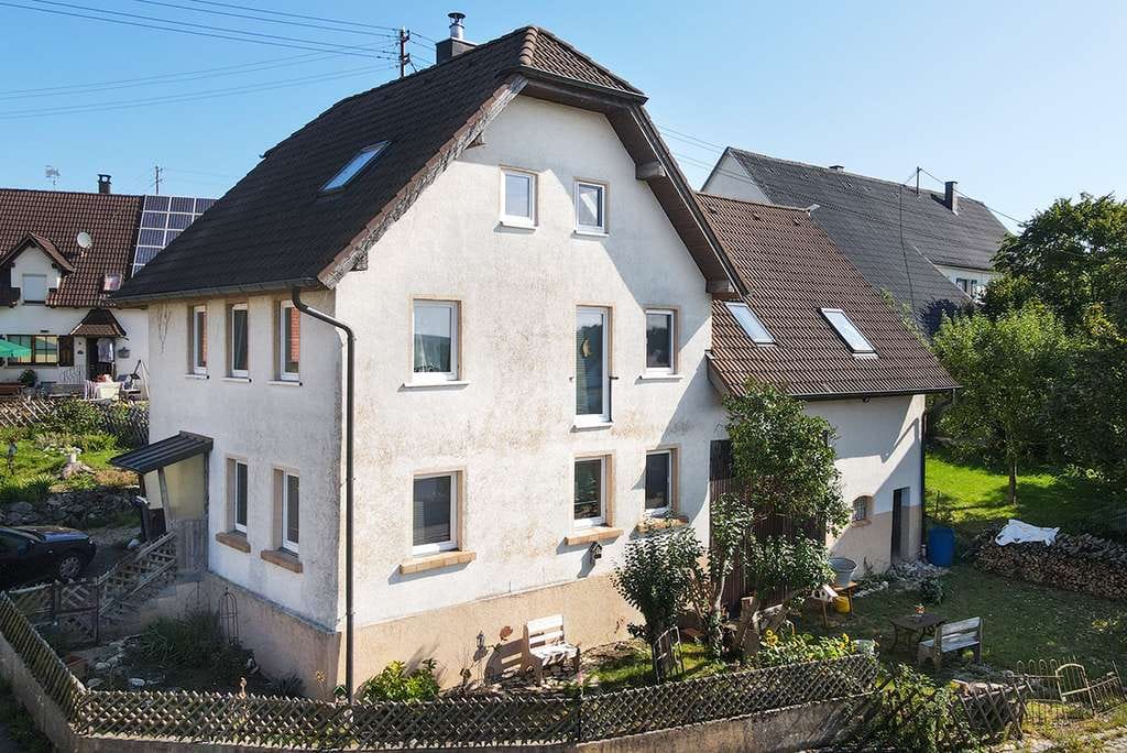 Immobilie in Langenenslingen - Komplett saniertes Landhaus ... natürlicher Charme kombiniert mit modernen Highlights - Bild 0