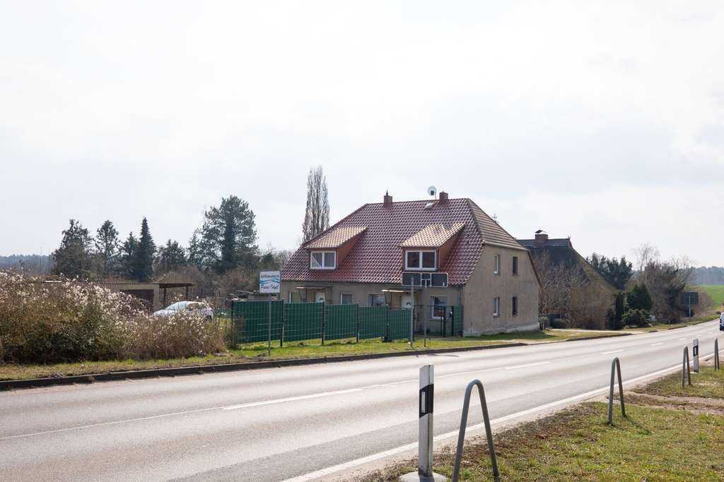 Immobilie in Murchin - Listenpreis 85.000,00 € - Doppelhaushälfte mit 2 Wohneinheiten am Ortsrand von Murchin  - Bild 1