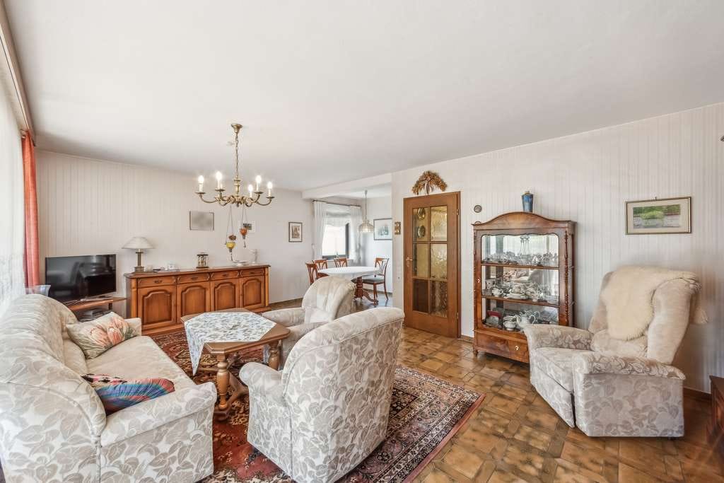 Immobilie in Kleinostheim - Wohnen, wo andere Urlaub machen – Ihr Zuhause mit Mainblick und Gartenidylle - Bild 3