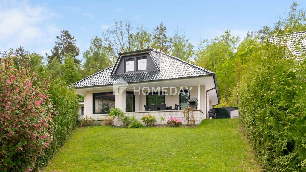 Immobilie in Lindow (Mark) - Ihr Rückzugsort am Wasser: Haus mit Seezugang und eigenem Steg und hochwertiger Ausstattung - Bild 0