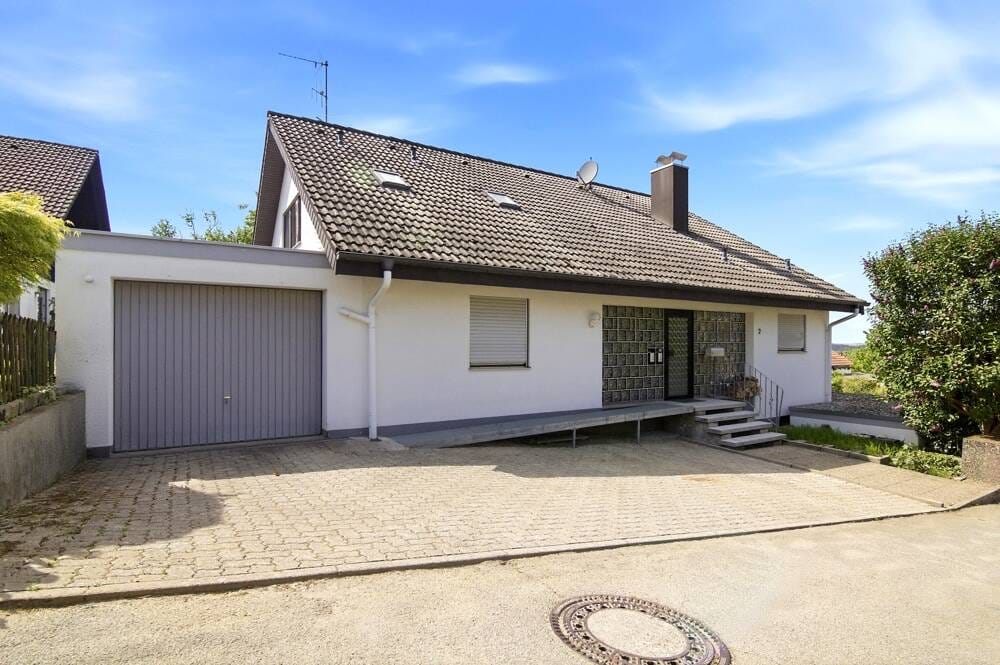 Immobilie in Rümmingen - Lichtdurchflutete Erdgeschosswohnung mit Kamin, Balkon & Wintergarten in ruhiger Lage - Bild 3