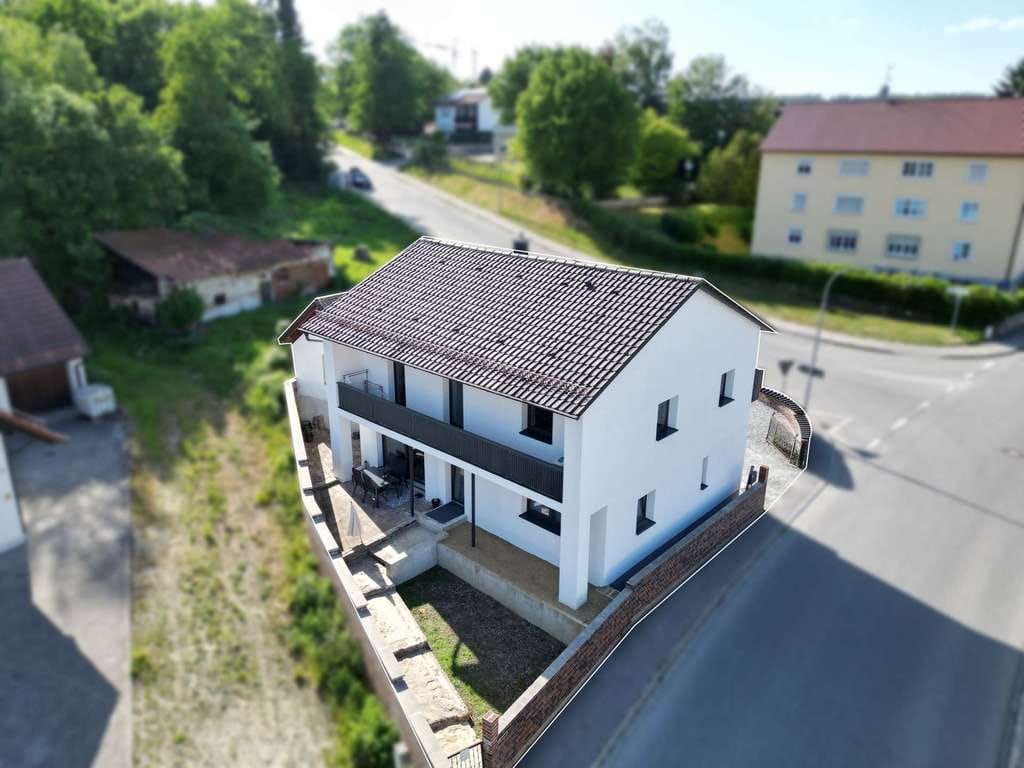 Immobilie in Mallersdorf-Pfaffenberg - Kernsaniertes Haus mit Fußbodenheizung, Einbauküche & sofortigem Wohnkomfort! - Bild 0