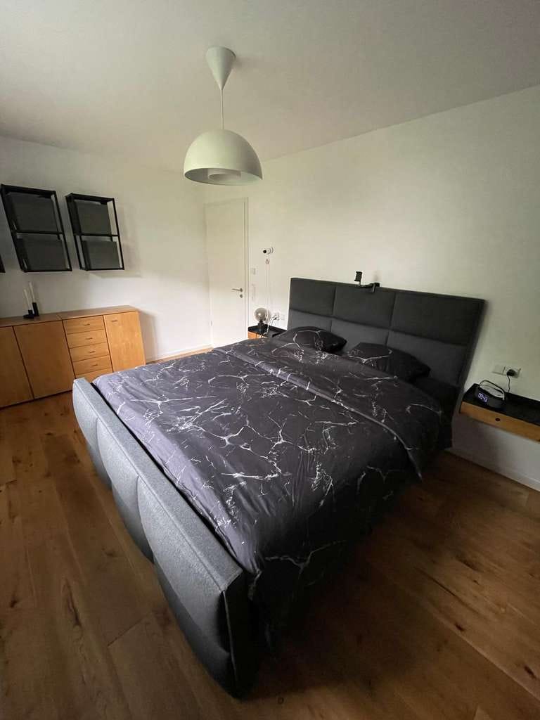 Immobilie in Bodnegg - Nur noch der Himmel über Ihnen! Attraktive, sonnige 4-Zimmer mit großen Balkon - Bild 3