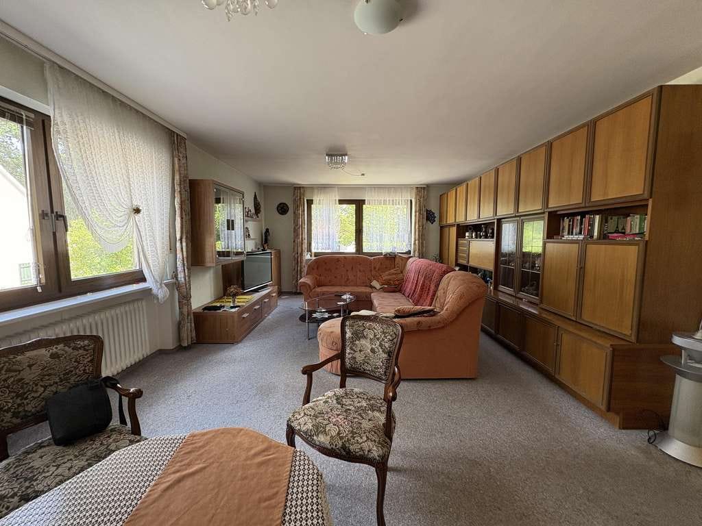 Immobilie in Gunzenhausen - Großzügiges Einfamilienhaus mit vielseitigem Nebengebäude – Naturnah am Altmühlsee - Bild 3