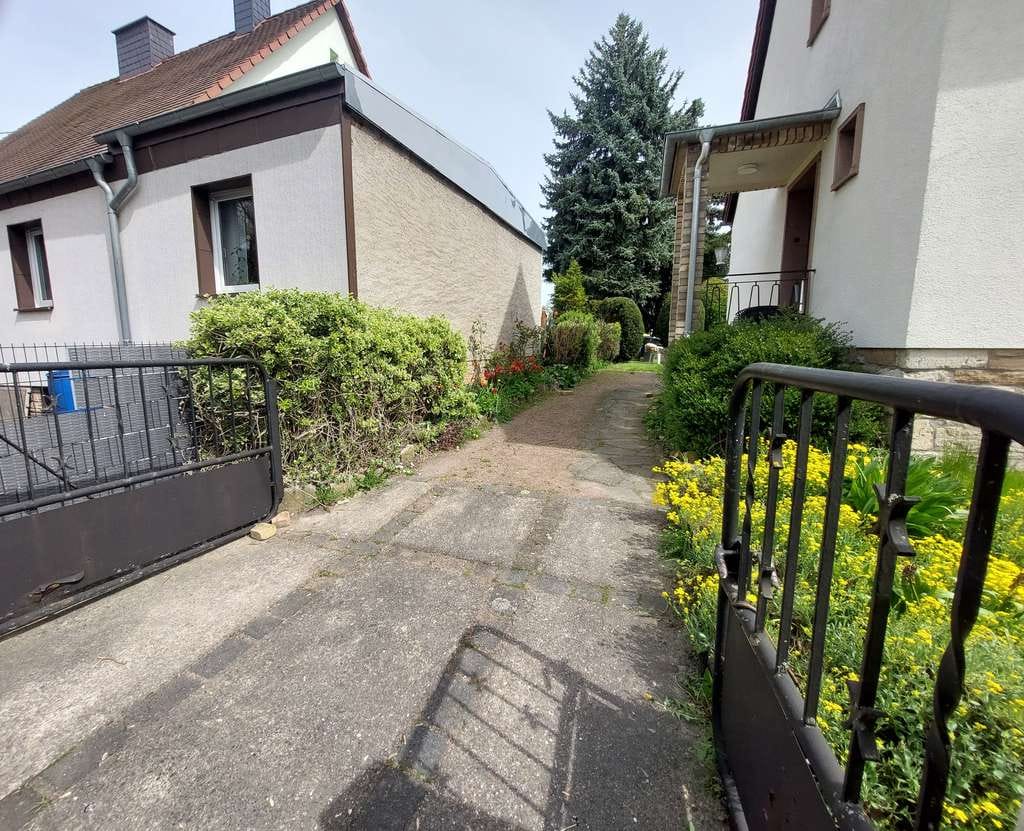Immobilie in Braunsbedra - Gemütliches Häuschen mit großem Garten in 06242 Braunsbedra - Bild 1