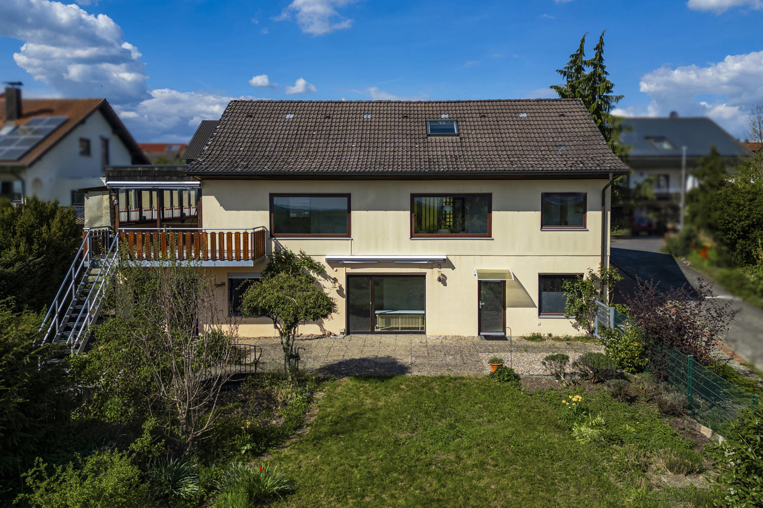 Immobilie in Gundelsheim - Haus mit Weitblick & separater Einliegerwohnung in Gundelsheim-Bachenau - Bild 2