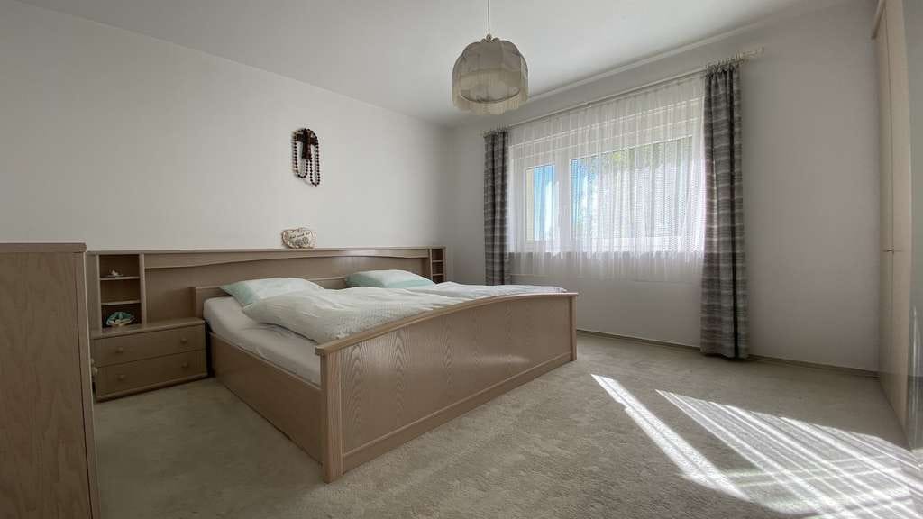 Immobilie in Neuburg an der Donau - Attraktive 4-Zimmer-Wohnung in gepflegter Wohnanlage - Bild 4