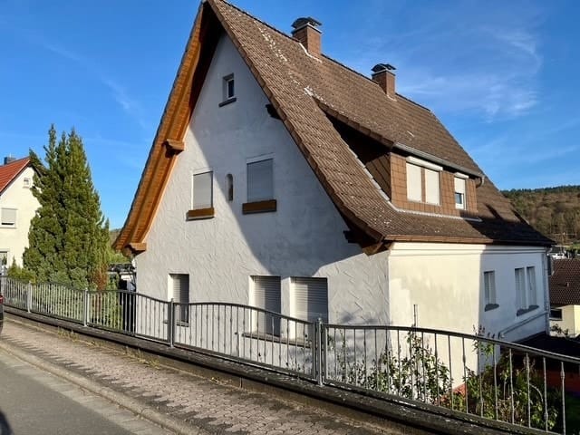 Immobilie in Sulzbach am Main - Viel Platz für Ihre Familie in bester Wohnlage - Bild 1