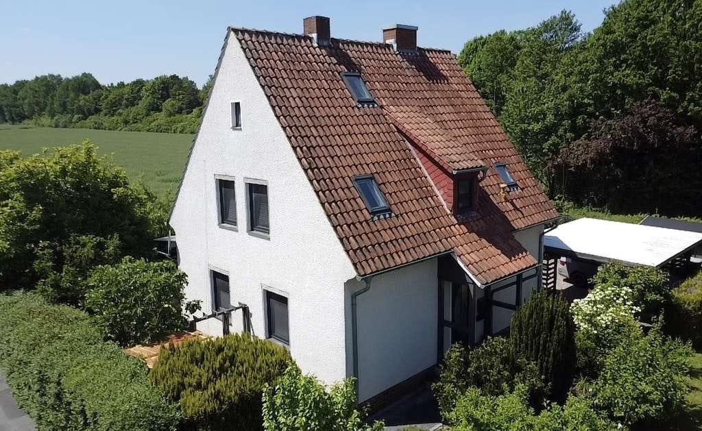 Immobilie in Bückeburg - Einziehen und wohlfühlen – Modernisiertes Zuhause mit Erbpacht - Bild 0
