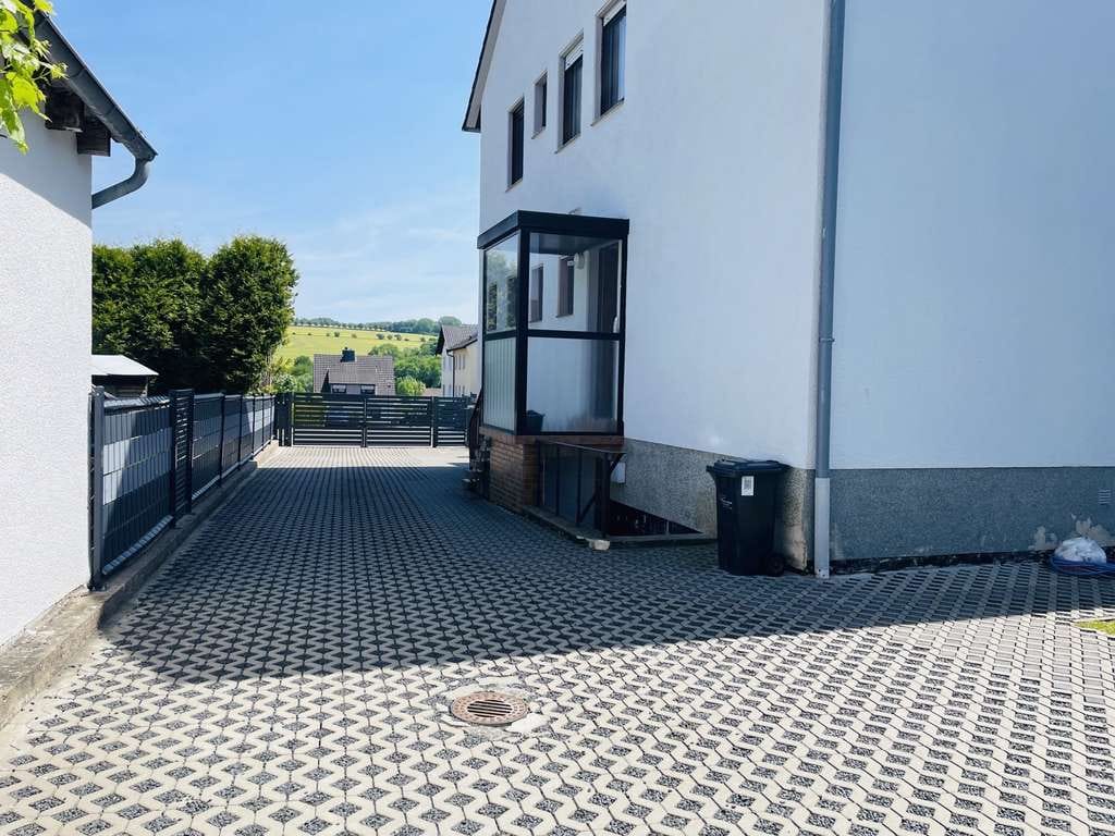 Immobilie in Hofgeismar - Umfangreich saniertes 2-Familienhaus in schöner Wohnlage von Hofgeismar-Hümme - Bild 3