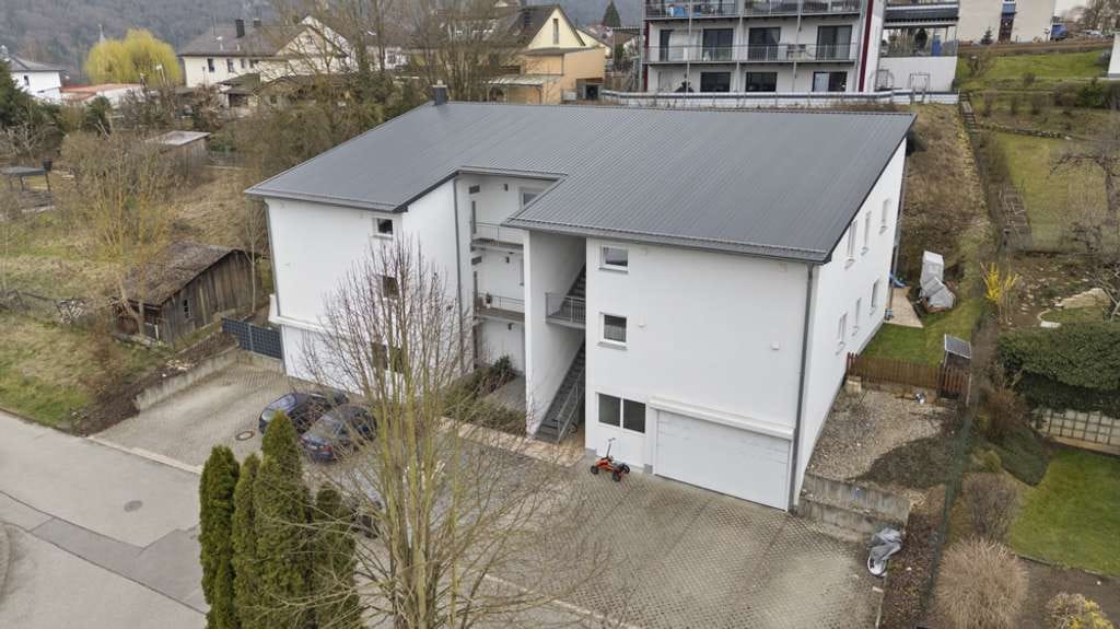 Immobilie in Dietfurt an der Altmühl - Gepflegte 3-Zi-Whg mit Balkon und zwei Außenstellplätzen - Bild 3