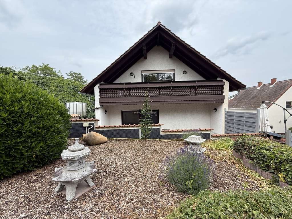 Immobilie in Großkarlbach - ** Ihr Zuhause mit Mehrwert – Dreifamilienhaus und Garten zum Verlieben ** - Bild 3