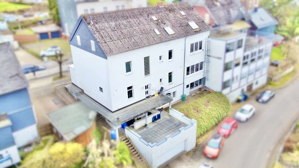 Immobilie in Niederfischbach - **Attraktives Wohn- und Geschäftshaus in gefragter Lage von Niederfischbach** - Bild 3