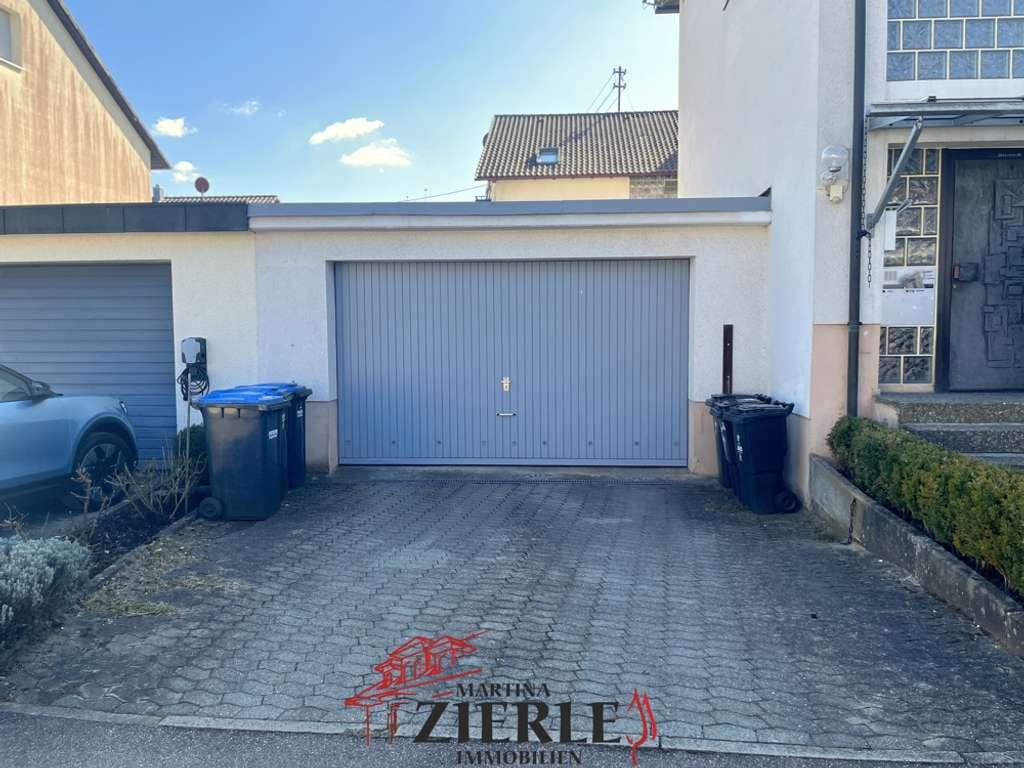 Immobilie in Böhmenkirch - Dreifamilienhaus mit schönem, großem Garten! Eigennutzer und Kapitalanleger aufgepasst! - Bild 4