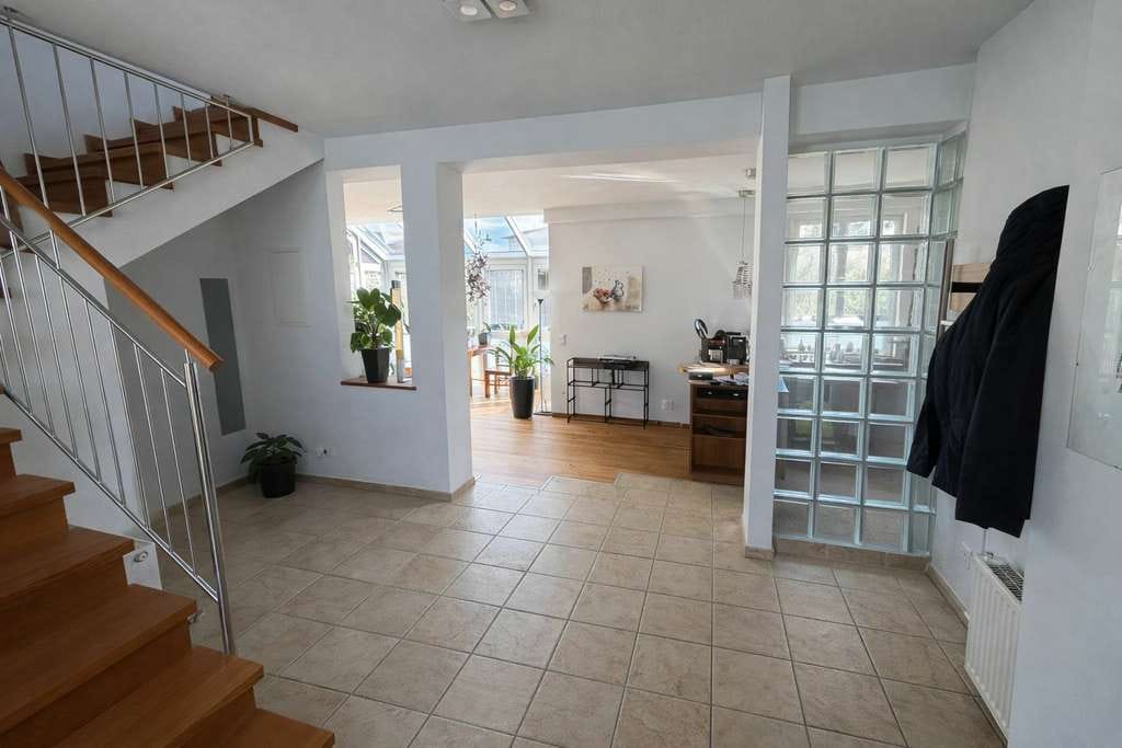 Immobilie in Großhabersdorf - Stilvolle Maisonettewohnung mit Wintergarten und viel Platz zum Wohlfühlen - Bild 0