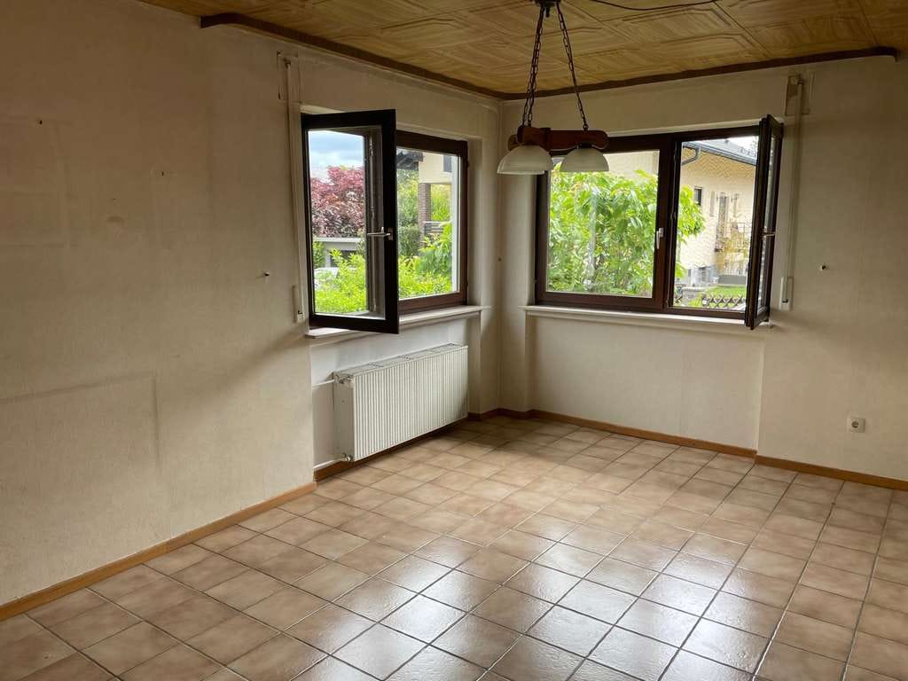 Immobilie in Limeshain - Freistehendes Einfamilienhaus mit großzügigem Garten - Bild 3