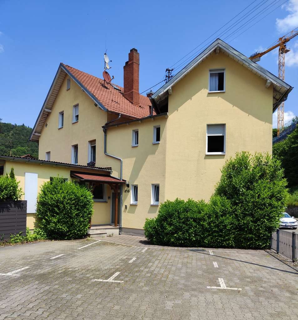 Immobilie in Bad Urach - Wohnen oder investieren – gepflegte 3-Zimmer-Dachgeschosswohnung in Bad Urach - Bild 0