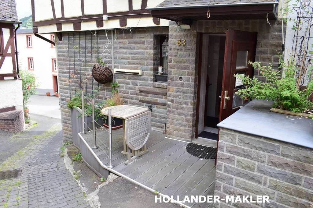 Immobilie in Briedel - Schönes Fachwerkhaus mit kleiner Terrasse im Herzen von Briedel - Bild 3