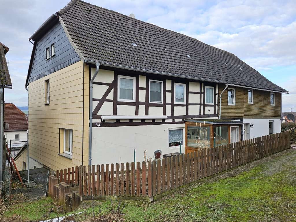Immobilie in Coppenbrügge - Charmantes Handwerkerhaus mit Geschichte – vielseitig nutzbar - Bild 0
