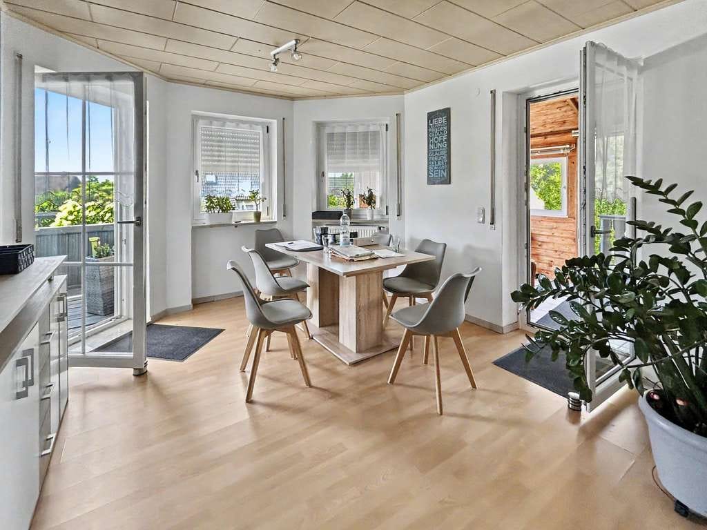 Immobilie in Herrieden - Charmantes Einfamilienhaus mit Einliegerwohnung und wunderschönem Garten in Herrieden - Bild 4