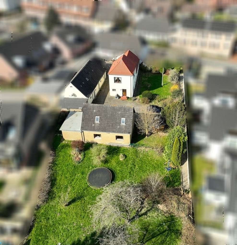 Immobilie in Glücksburg - Ensemble aus 3 Objekten auf großzügigem Grundstück in zentraler Lage! - Bild 2