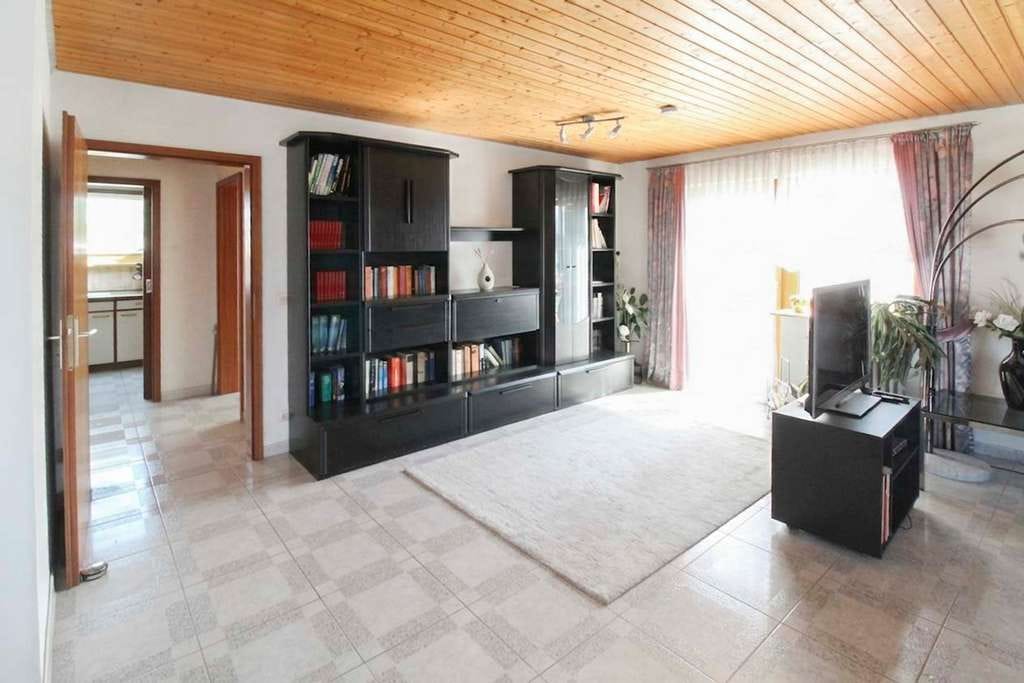 Immobilie in Bretzfeld - Großräumiges und helles 2-Zi.-Apartment in Bretzfeld-Schwabbach - Bild 0