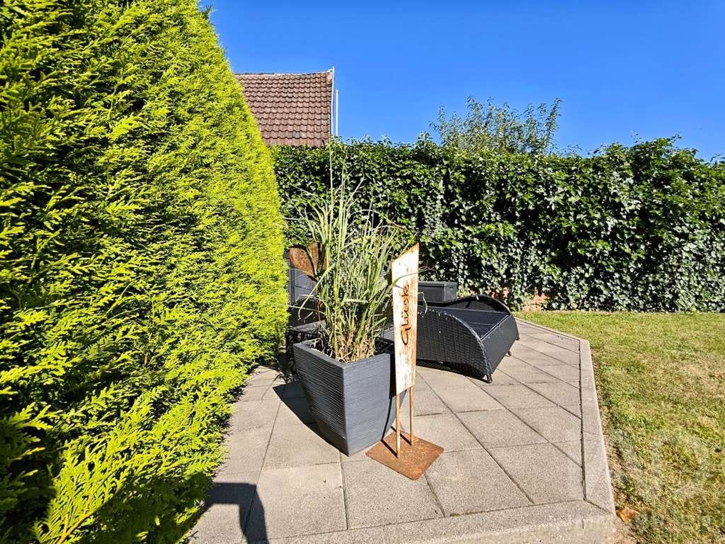 Immobilie in Martinshöhe - Zwei Häuser – ein Preis! Großzügiges Wohnensemble mit ca. 327 m² Wohnfläche, Baugrundstück optional  - Bild 2