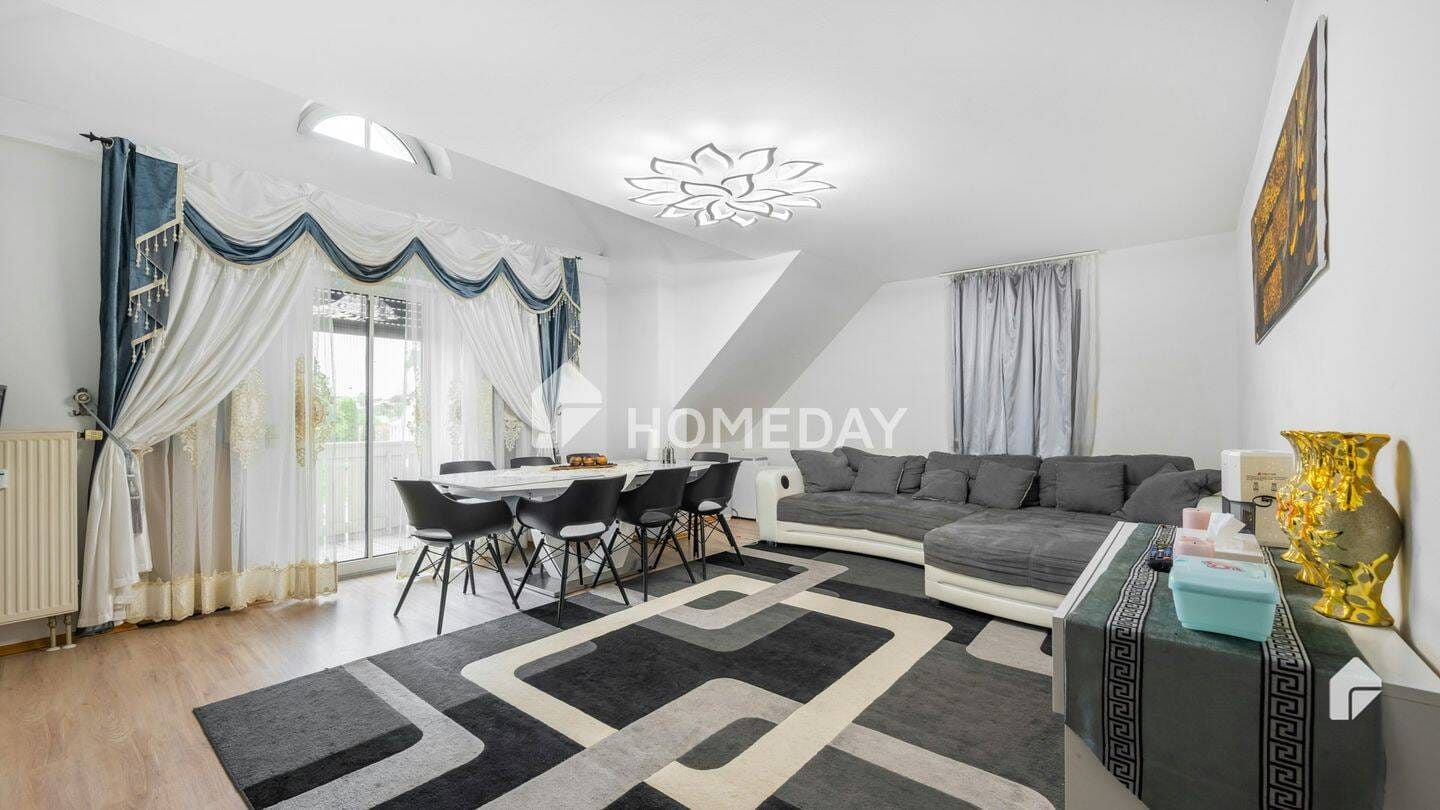 Immobilie in Mainburg - Bezugsfrei! Maisonette Wohnung mit zwei Balkonen, TG-SP und Außen-SP - Bild 0
