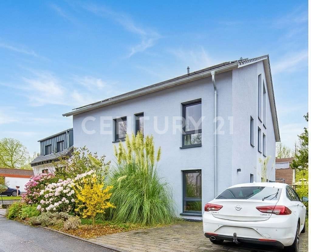 Immobilie in Grafschaft - Neubau-Residenz 2020: Modernes Familienglück plus Sofort-Rendite - Bild 1
