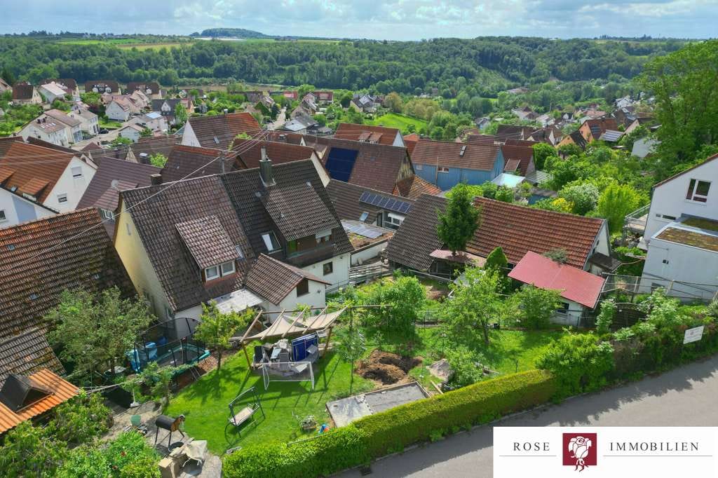 Immobilie in Kirchberg an der Murr - Außergewöhnliches Gebäudeensemble mit viel Nutzfläche, Garagen und Bauplatz in zentraler Lage - Bild 0
