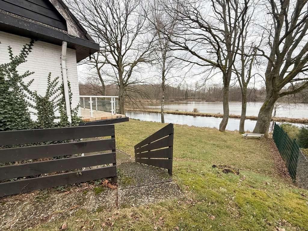 Immobilie in Waldmohr - Haus am See - Schönes Einfamilienhaus in einmaliger Lage - Bild 1