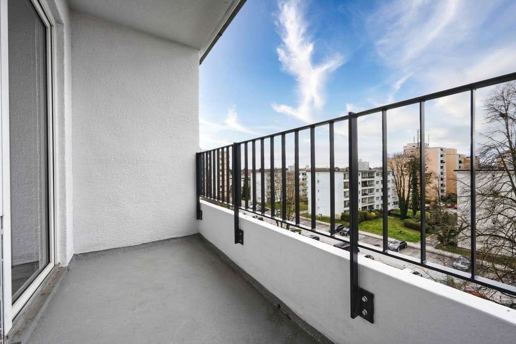 Immobilie in Oberschleißheim - 2,5-Zimmerwohnung in Oberschleißheim zum Eigenbezug-mit Aufzug & neuer Heizung - Bild 3