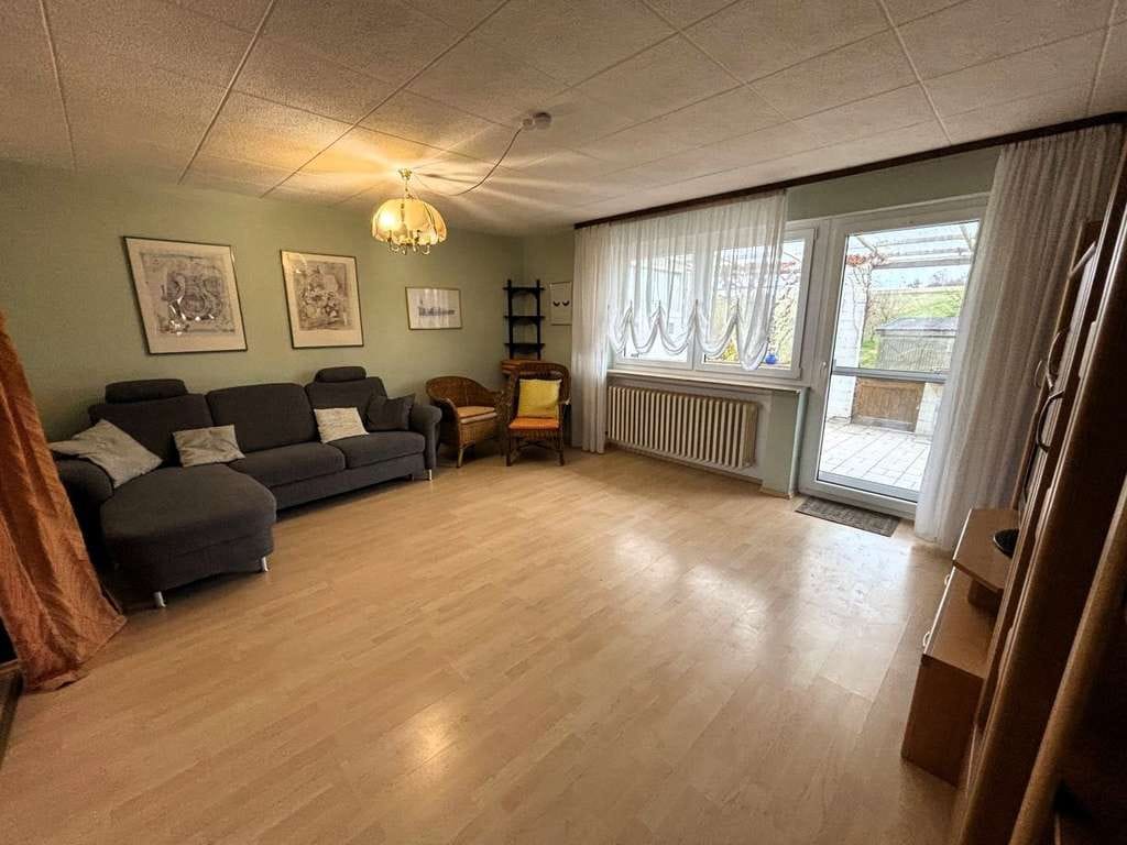 Immobilie in Knetzgau - Solides Einfamilienhaus mit Einliegerwohnung in Westheim - Bild 4