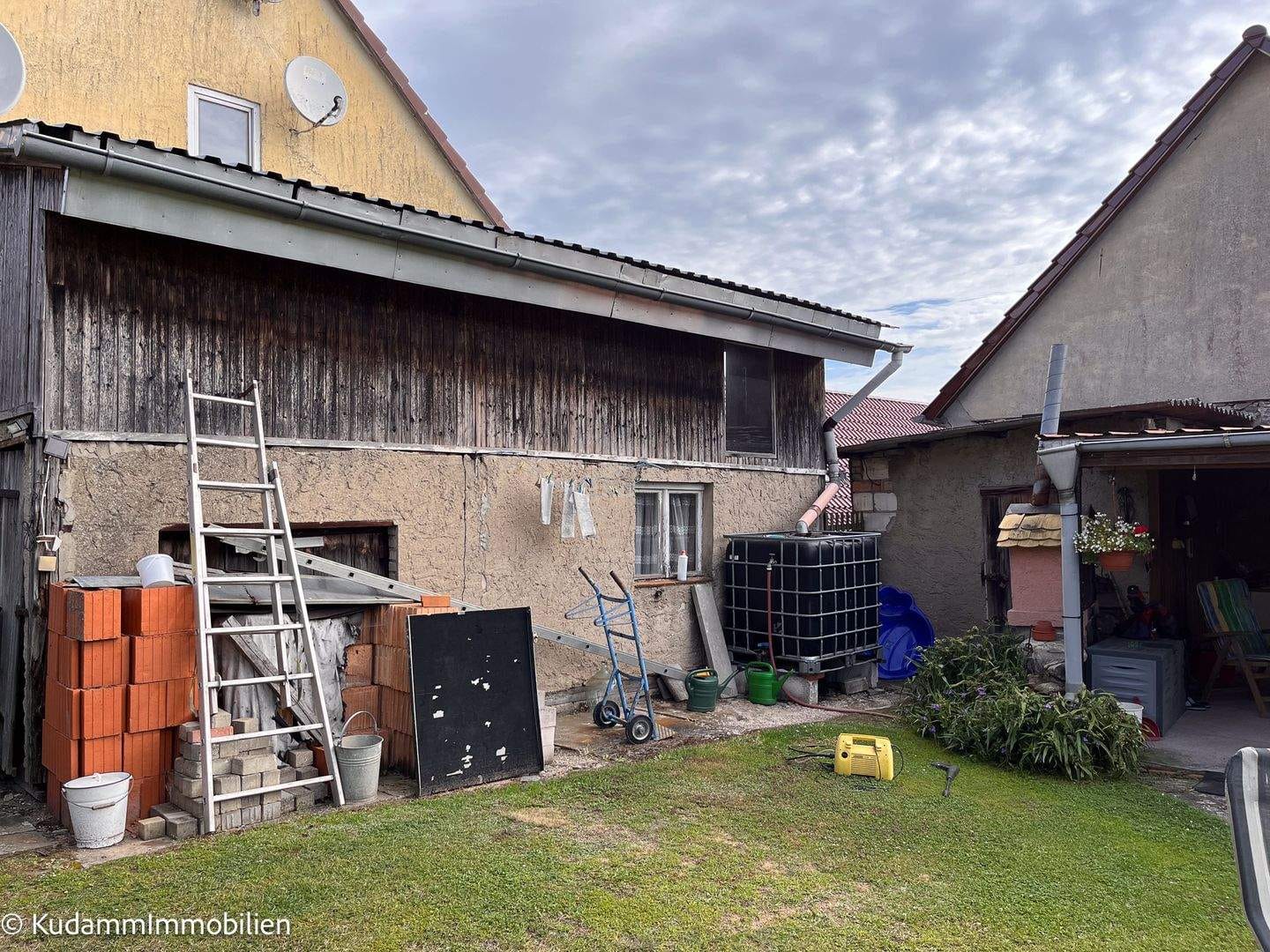 Immobilie in Rheinsberg - Einfamilienhaus mit Nebengelassen und großem Grundstück in Linow - Bild 3
