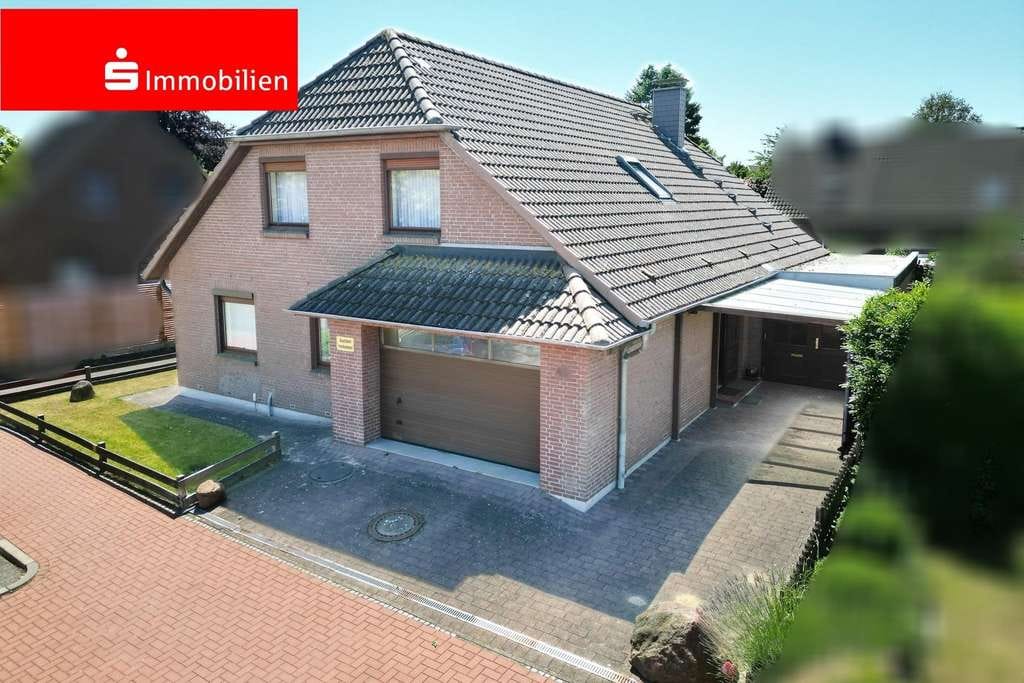 Immobilie in Schönberg (Holstein) - Großes Einfamilienhaus in Schönberg in Ostseenähe - Bild 0