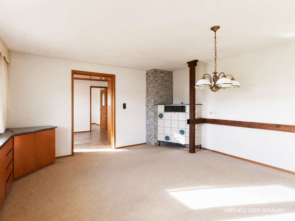 Immobilie in Heimsheim - Freistehendes Zweifamilienhaus mit Garten, großer Terrasse und Ausblick über Heimsheim - Bild 2