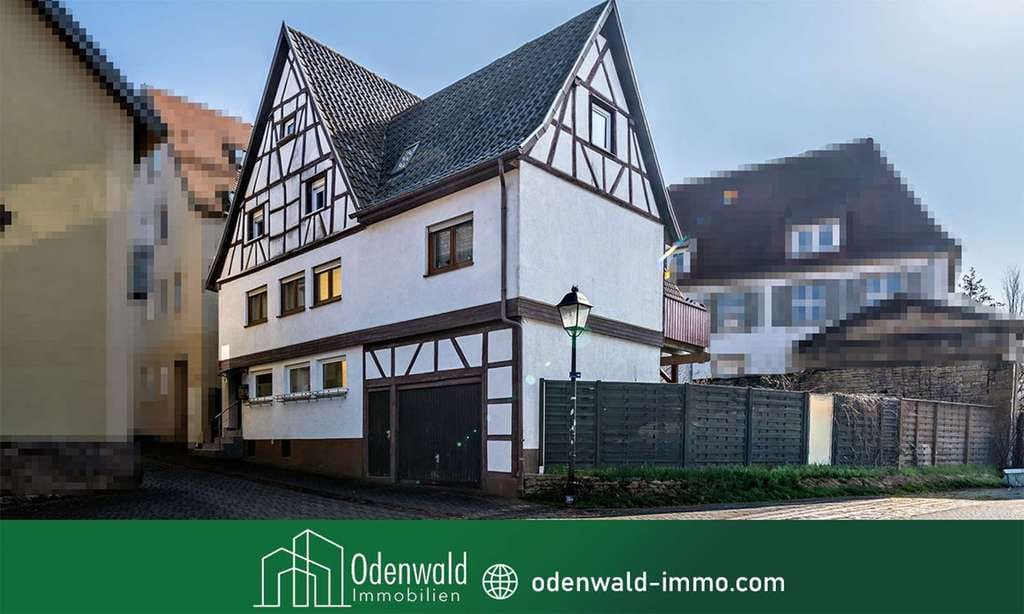 Immobilie in Adelsheim - Liebevoll renoviertes Fachwerkhaus mit Sonnenterrasse und Garten - Bild 0