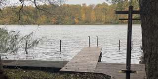 Immobilie in Bördeland - Traumhaftes Ferienhaus o. Zweitwohnsitz am Bötzsee mit Seezugang und Bootsliegeplatz,  Seegrundstück - Bild 2