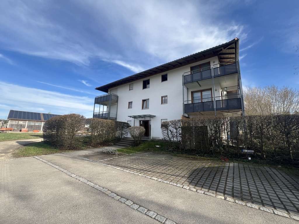 Immobilie in Jettingen-Scheppach - 3ZKB Eigentumswohnung in Jettingen mit tollem Ausblick - Bild 1